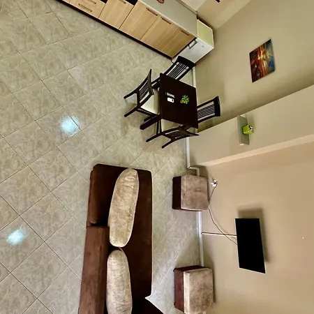 Eno's 2 Apartamento Vlorë